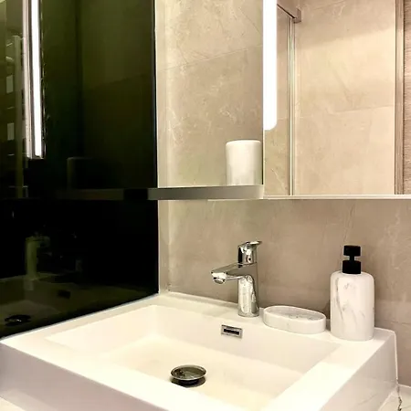 Lejlighed Moderne Et Renove Au Coeur De *